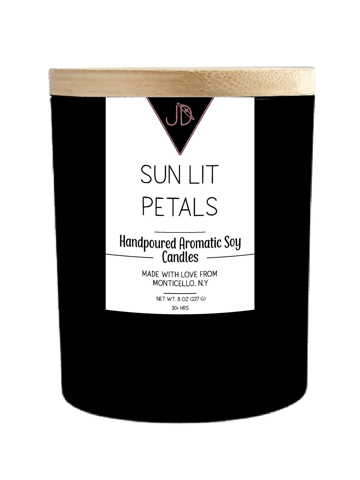 A whole garden caught in golden-hour light. Sun Lit Petals opens with orange blossom, melon, mandarin, and peach, brightened by bergamot and lemon and softened with Brazilian rosewood. At its heart, a lush floral bouquet unfolds — cyclamen, osmanthus, jasmine, rose, and orris root — before settling into an earthy, grounding base of sandalwood, amber, oakmoss, cedar, and musk.
It's complex without being heavy — fruity, floral, and woody all working together, like nature's own perfume counter.
Hand-poured i
