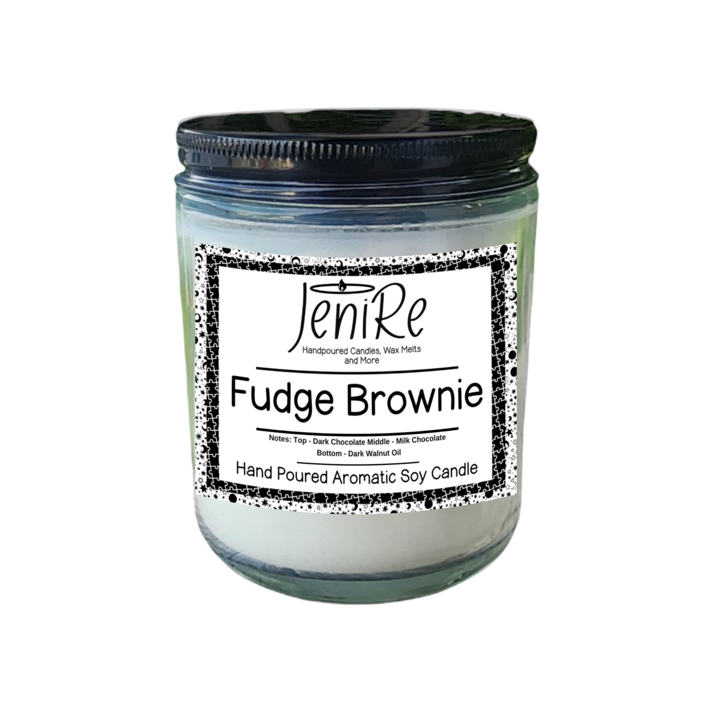 This candle boasts a triple layer of swirling dark and milk chocolate, accented with a touch of rich walnut oil. Indulge in the decadent fusion of cocoa fudge and rich milk chocolate, with a sprinkle of indulgent walnuts, all in one deliciously scented candle. With a triple layer of swirling dark and milk chocolate accents, this candle is the perfect way to treat yourself.